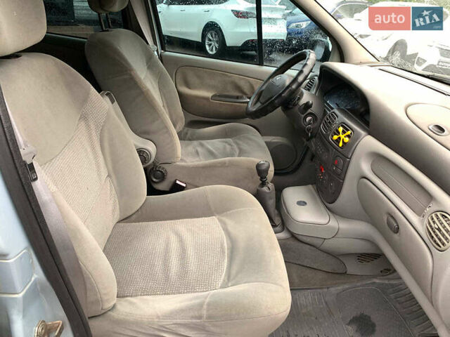 Рено Сценик 2002 в Виннице на Automoto.ua Серый Рено Сценик, объемом двигателя 1.6 л и пробегом 270 тыс. км за 3490 $, фото 23 на Automoto.ua