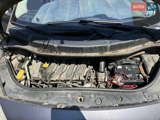 Серый Рено Сценик, объемом двигателя 2 л и пробегом 270 тыс. км за 4000 $, фото 16 на Automoto.ua