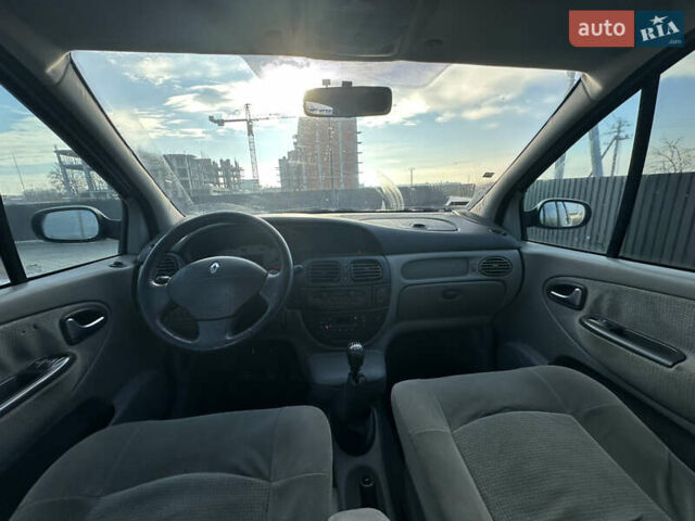 Серый Рено Сценик, объемом двигателя 1.6 л и пробегом 267 тыс. км за 1999 $, фото 29 на Automoto.ua