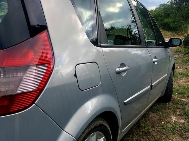 Сірий Рено Сценік, об'ємом двигуна 1.9 л та пробігом 258 тис. км за 4000 $, фото 3 на Automoto.ua