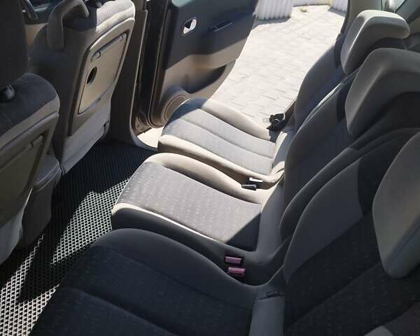 Серый Рено Сценик, объемом двигателя 1.6 л и пробегом 192 тыс. км за 4350 $, фото 24 на Automoto.ua