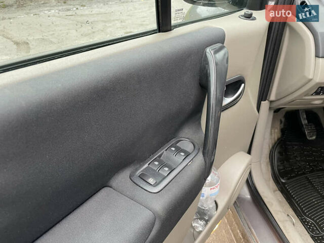 Серый Рено Сценик, объемом двигателя 1.6 л и пробегом 247 тыс. км за 4555 $, фото 25 на Automoto.ua