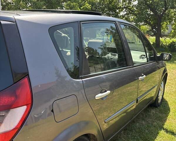 Серый Рено Сценик, объемом двигателя 2 л и пробегом 270 тыс. км за 4000 $, фото 6 на Automoto.ua