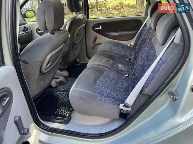 Сірий Рено Сценік, об'ємом двигуна 1.87 л та пробігом 250 тис. км за 3583 $, фото 17 на Automoto.ua