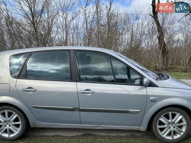 Серый Рено Сценик, объемом двигателя 1.6 л и пробегом 200 тыс. км за 4700 $, фото 4 на Automoto.ua