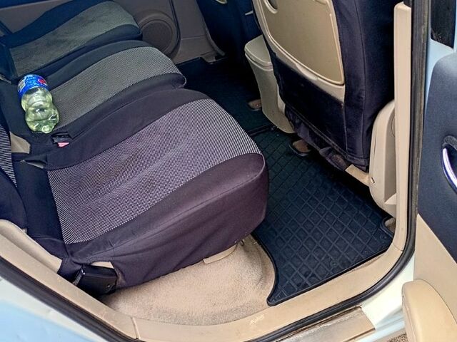 Серый Рено Сценик, объемом двигателя 1.5 л и пробегом 310 тыс. км за 4100 $, фото 4 на Automoto.ua