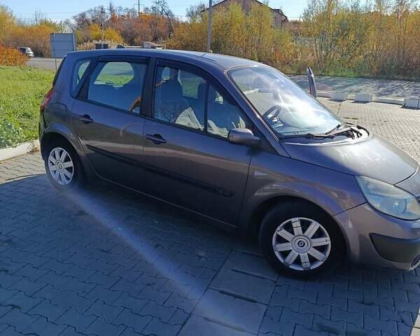 Серый Рено Сценик, объемом двигателя 1.6 л и пробегом 198 тыс. км за 3999 $, фото 5 на Automoto.ua