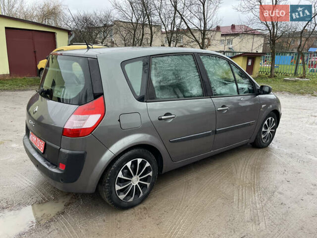 Серый Рено Сценик, объемом двигателя 1.6 л и пробегом 247 тыс. км за 4555 $, фото 10 на Automoto.ua