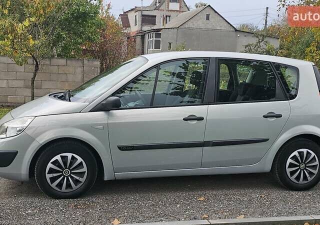 Сірий Рено Сценік, об'ємом двигуна 1.6 л та пробігом 225 тис. км за 4650 $, фото 10 на Automoto.ua