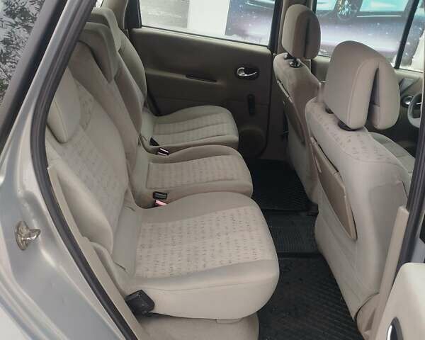 Серый Рено Сценик, объемом двигателя 1.5 л и пробегом 254 тыс. км за 3500 $, фото 9 на Automoto.ua