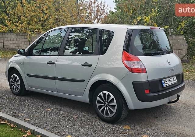Сірий Рено Сценік, об'ємом двигуна 1.6 л та пробігом 225 тис. км за 4650 $, фото 9 на Automoto.ua