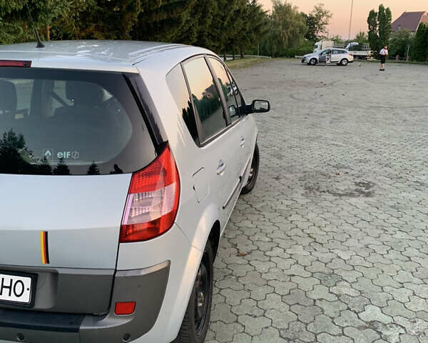 Сірий Рено Сценік, об'ємом двигуна 1.6 л та пробігом 190 тис. км за 4900 $, фото 3 на Automoto.ua