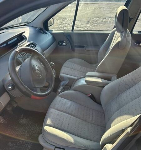 Серый Рено Сценик, объемом двигателя 1.46 л и пробегом 250 тыс. км за 4199 $, фото 19 на Automoto.ua