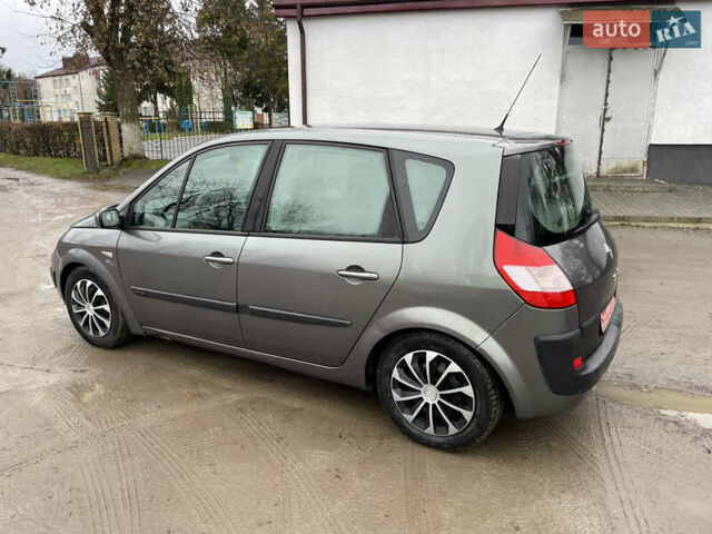 Серый Рено Сценик, объемом двигателя 1.6 л и пробегом 247 тыс. км за 4555 $, фото 5 на Automoto.ua