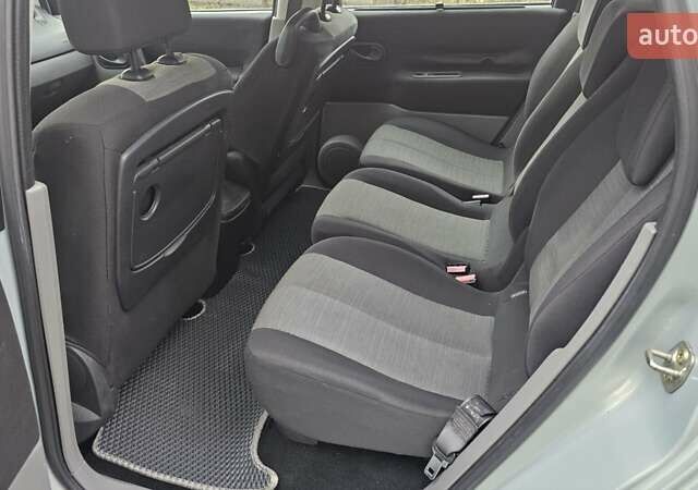 Сірий Рено Сценік, об'ємом двигуна 1.6 л та пробігом 225 тис. км за 4650 $, фото 15 на Automoto.ua