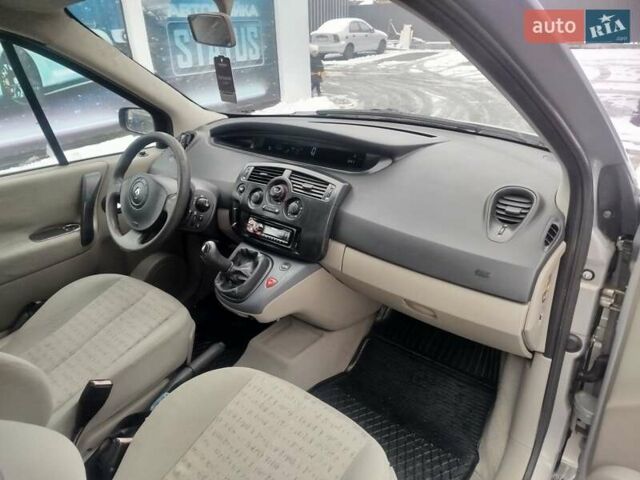 Серый Рено Сценик, объемом двигателя 1.5 л и пробегом 254 тыс. км за 3500 $, фото 13 на Automoto.ua