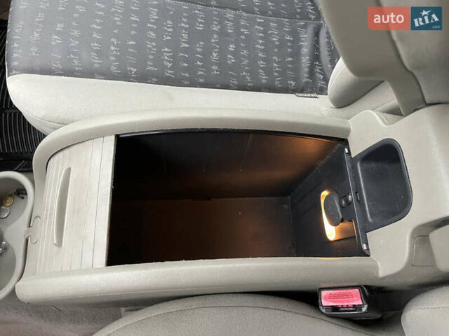 Серый Рено Сценик, объемом двигателя 1.6 л и пробегом 247 тыс. км за 4555 $, фото 36 на Automoto.ua