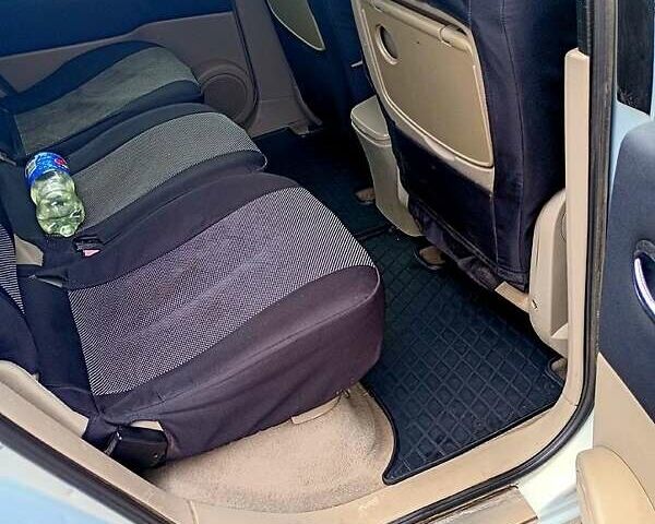 Серый Рено Сценик, объемом двигателя 1.5 л и пробегом 310 тыс. км за 4100 $, фото 3 на Automoto.ua