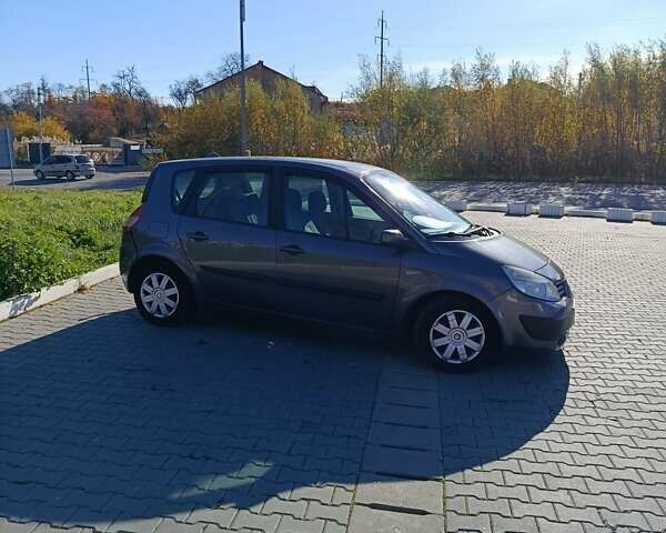 Серый Рено Сценик, объемом двигателя 1.6 л и пробегом 198 тыс. км за 3999 $, фото 9 на Automoto.ua