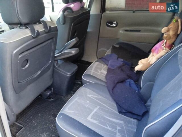 Серый Рено Сценик, объемом двигателя 1.6 л и пробегом 237 тыс. км за 4100 $, фото 6 на Automoto.ua