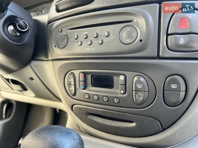 Сірий Рено Сценік, об'ємом двигуна 1.87 л та пробігом 250 тис. км за 3583 $, фото 8 на Automoto.ua