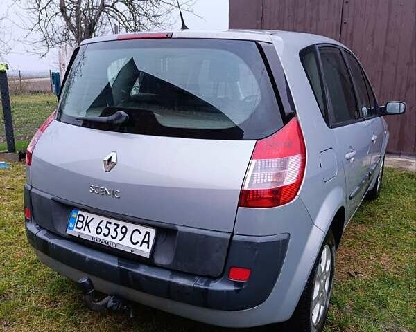 Серый Рено Сценик, объемом двигателя 1.6 л и пробегом 174 тыс. км за 5100 $, фото 1 на Automoto.ua