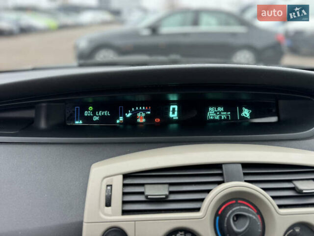 Сірий Рено Сценік, об'ємом двигуна 1.6 л та пробігом 118 тис. км за 6300 $, фото 76 на Automoto.ua
