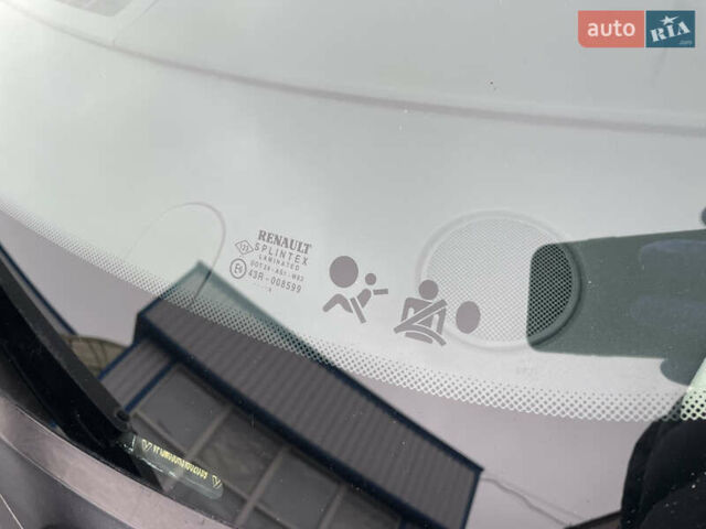 Сірий Рено Сценік, об'ємом двигуна 1.6 л та пробігом 200 тис. км за 4850 $, фото 19 на Automoto.ua