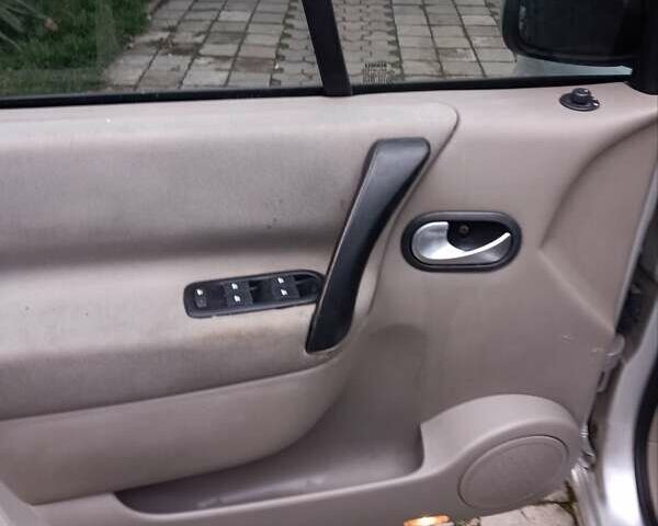 Сірий Рено Сценік, об'ємом двигуна 1.87 л та пробігом 190 тис. км за 3999 $, фото 95 на Automoto.ua