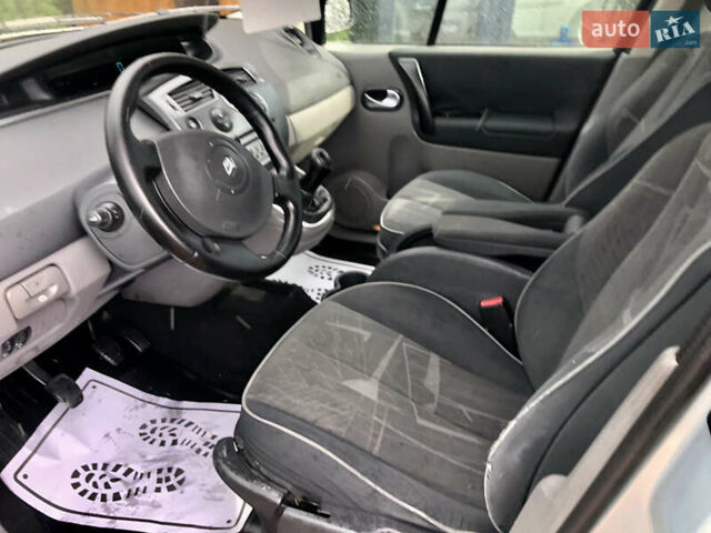 Сірий Рено Сценік, об'ємом двигуна 1.6 л та пробігом 220 тис. км за 4150 $, фото 46 на Automoto.ua