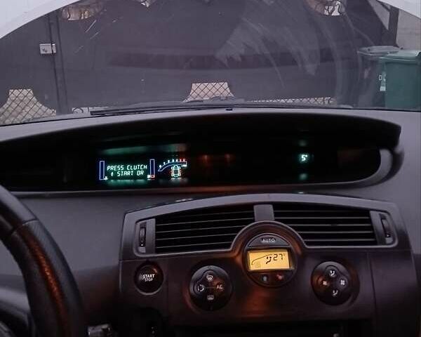 Серый Рено Сценик, объемом двигателя 1.9 л и пробегом 300 тыс. км за 3600 $, фото 17 на Automoto.ua