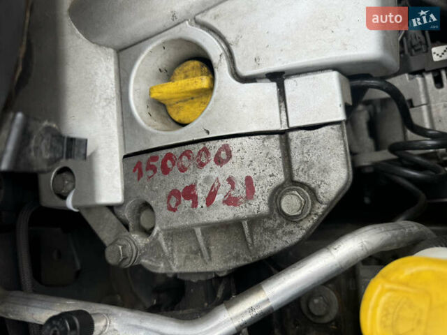 Сірий Рено Сценік, об'ємом двигуна 1.6 л та пробігом 200 тис. км за 4888 $, фото 48 на Automoto.ua
