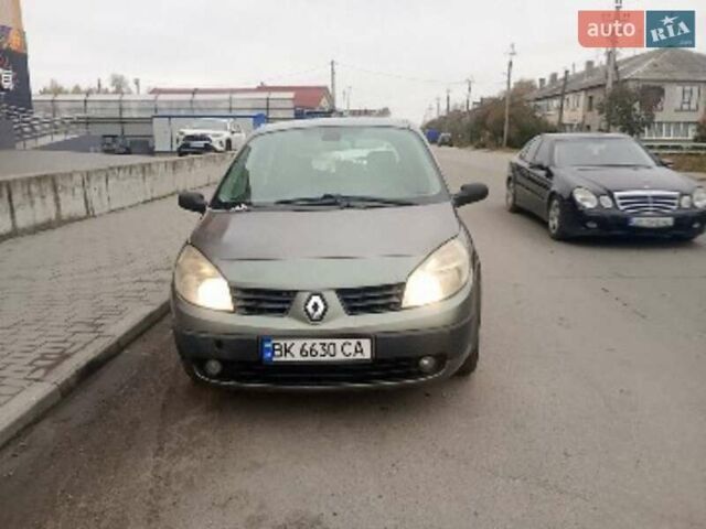 Рено Сценик 2004 в Житомире на Automoto.ua Серый Рено Сценик, объемом двигателя 1.5 л и пробегом 330 тыс. км за 3650 $, фото 11 на Automoto.ua