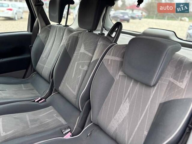 Сірий Рено Сценік, об'ємом двигуна 1.6 л та пробігом 263 тис. км за 3999 $, фото 17 на Automoto.ua