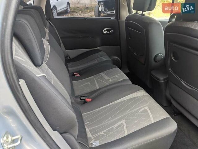 Серый Рено Сценик, объемом двигателя 1.6 л и пробегом 223 тыс. км за 5200 $, фото 4 на Automoto.ua