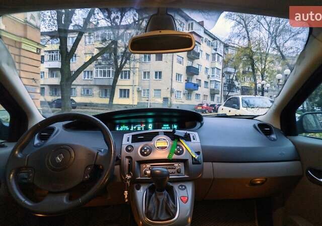 Сірий Рено Сценік, об'ємом двигуна 1.6 л та пробігом 207 тис. км за 3000 $, фото 24 на Automoto.ua