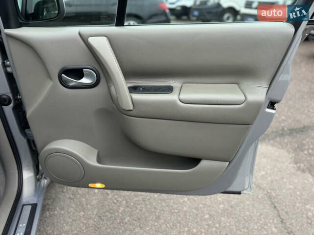 Сірий Рено Сценік, об'ємом двигуна 1.6 л та пробігом 118 тис. км за 6300 $, фото 70 на Automoto.ua
