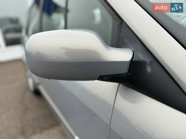 Сірий Рено Сценік, об'ємом двигуна 1.6 л та пробігом 118 тис. км за 6300 $, фото 25 на Automoto.ua