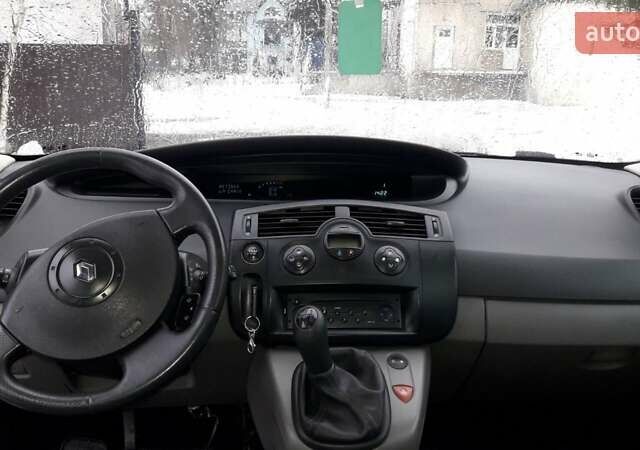 Сірий Рено Сценік, об'ємом двигуна 1.5 л та пробігом 250 тис. км за 4100 $, фото 8 на Automoto.ua