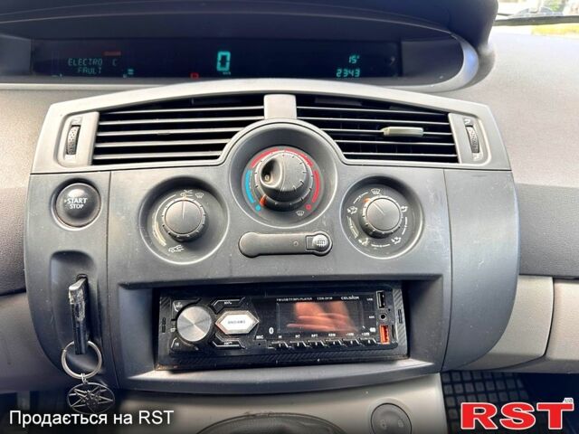 Сірий Рено Сценік, об'ємом двигуна 1.5 л та пробігом 281 тис. км за 3500 $, фото 10 на Automoto.ua