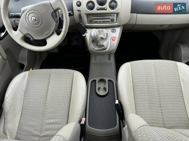 Сірий Рено Сценік, об'ємом двигуна 1.6 л та пробігом 118 тис. км за 6300 $, фото 51 на Automoto.ua