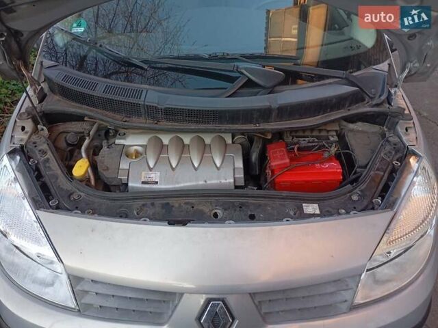 Сірий Рено Сценік, об'ємом двигуна 1.6 л та пробігом 218 тис. км за 4300 $, фото 6 на Automoto.ua