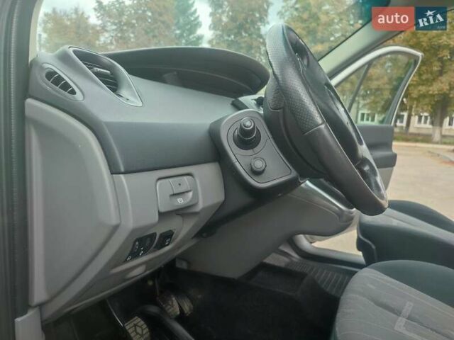 Сірий Рено Сценік, об'ємом двигуна 1.6 л та пробігом 167 тис. км за 5300 $, фото 19 на Automoto.ua