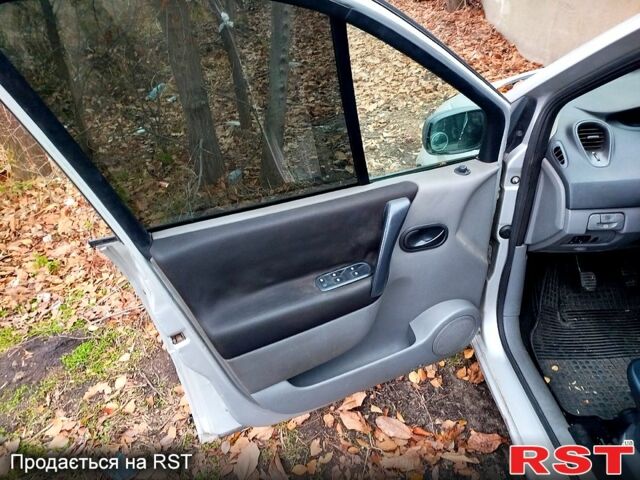 Серый Рено Сценик, объемом двигателя 1.6 л и пробегом 260 тыс. км за 3500 $, фото 5 на Automoto.ua