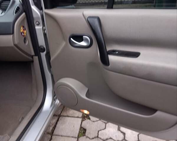 Сірий Рено Сценік, об'ємом двигуна 1.87 л та пробігом 190 тис. км за 3999 $, фото 93 на Automoto.ua