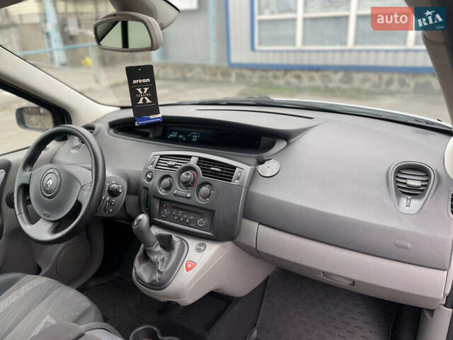 Сірий Рено Сценік, об'ємом двигуна 1.6 л та пробігом 200 тис. км за 4850 $, фото 9 на Automoto.ua