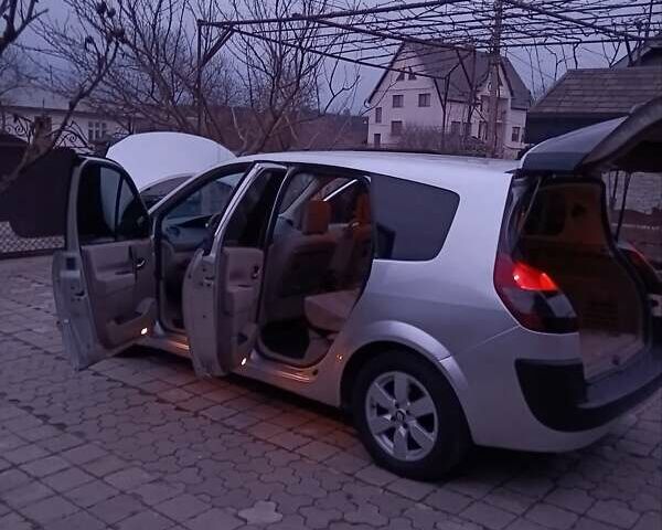 Серый Рено Сценик, объемом двигателя 1.9 л и пробегом 300 тыс. км за 3600 $, фото 37 на Automoto.ua