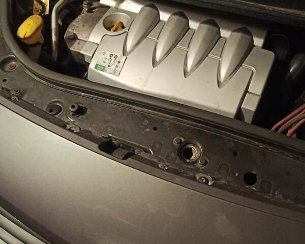 Сірий Рено Сценік, об'ємом двигуна 1.6 л та пробігом 170 тис. км за 5100 $, фото 6 на Automoto.ua