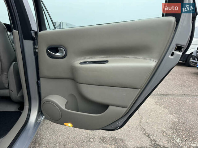 Сірий Рено Сценік, об'ємом двигуна 1.6 л та пробігом 118 тис. км за 6300 $, фото 50 на Automoto.ua