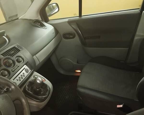 Сірий Рено Сценік, об'ємом двигуна 1.9 л та пробігом 250 тис. км за 3800 $, фото 7 на Automoto.ua